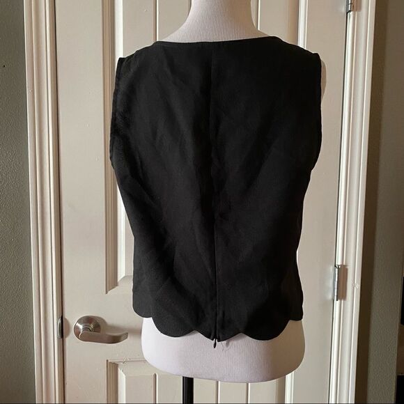 Lush Black Sleeveless Crop Top Beaded Neckline Scalloped Hemline - Picture 4 of 9
